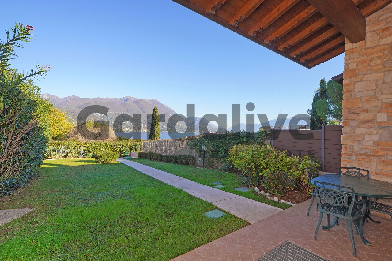 Villa indipendente con giardino privato e vista panoramica San Felice del Benaco